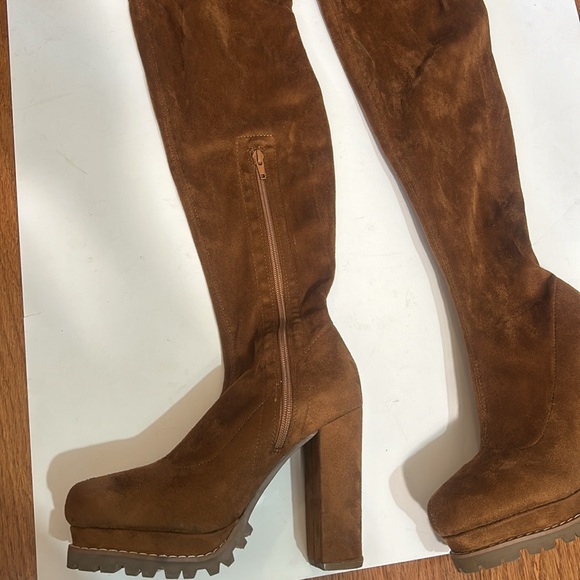 FASHION NOVA faux SUEDE OVER KNEE PLATFORM HEELS BOOTE IN BROWN HALF ZIP SIZ 6.5 - Picture 4 of 9